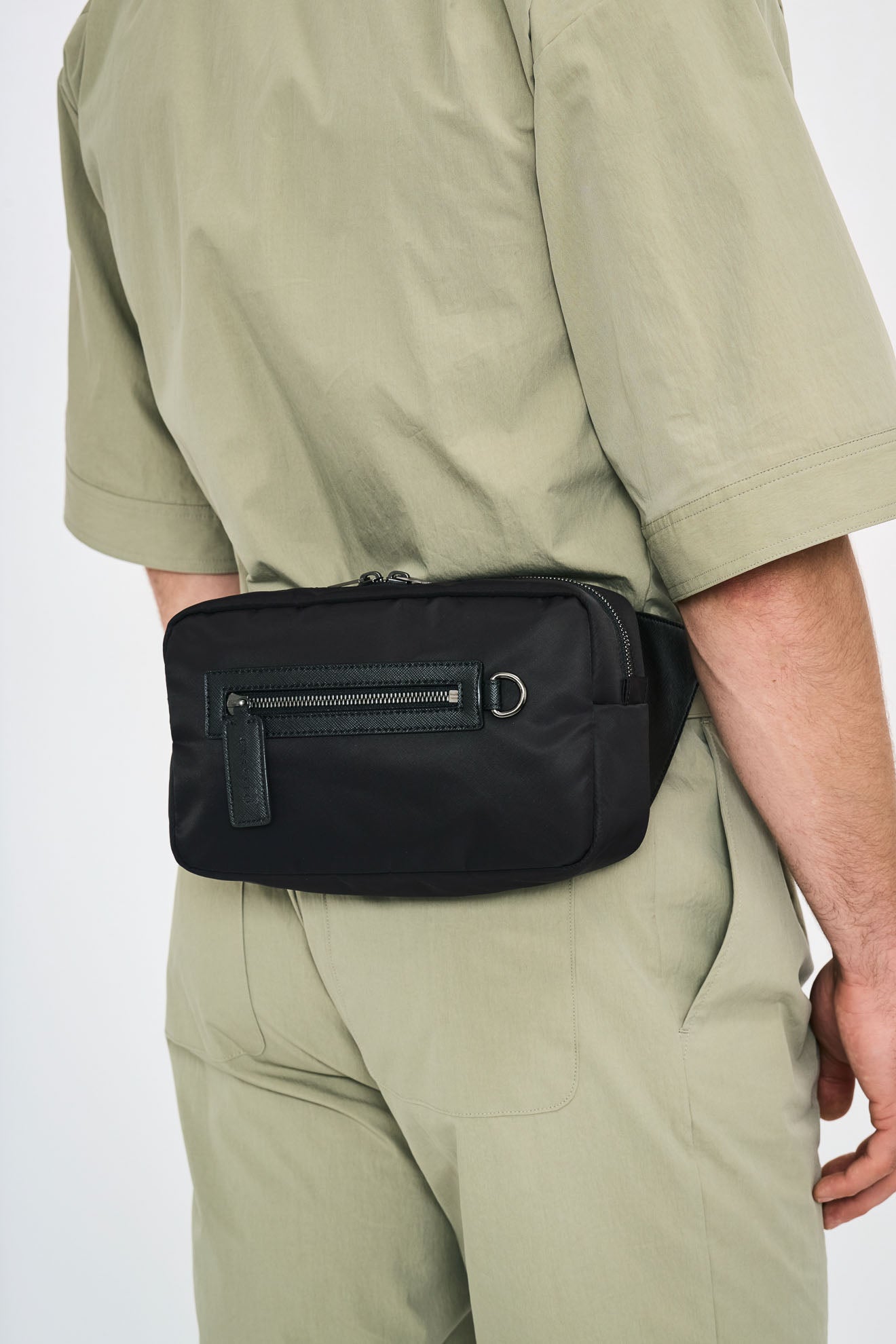 “Oni Veggie” x Mushroom Leather Crossbody Bag