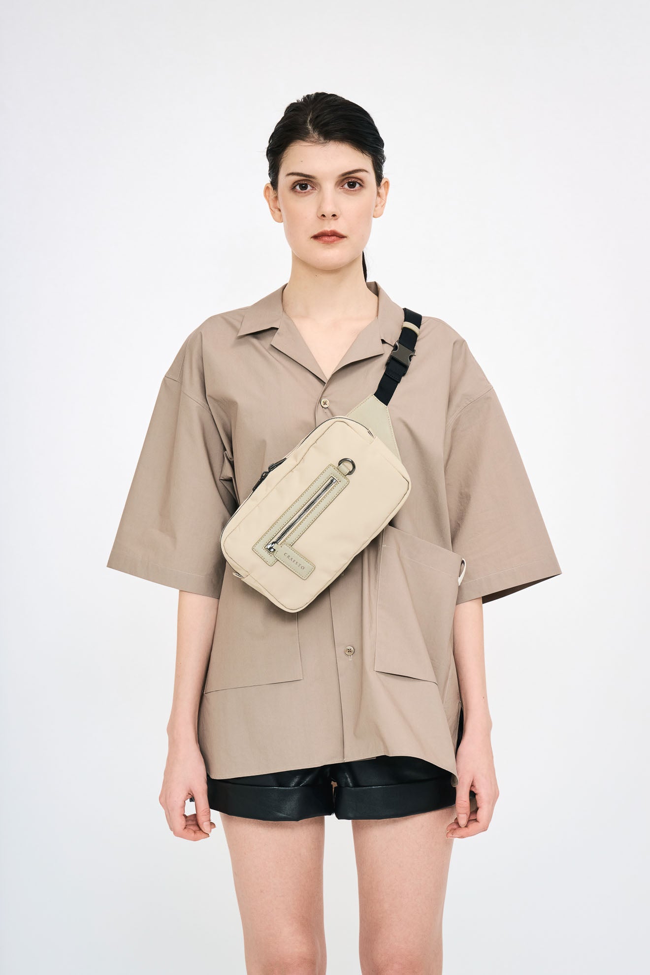 “Oni Veggie” x Mushroom Leather Crossbody Bag