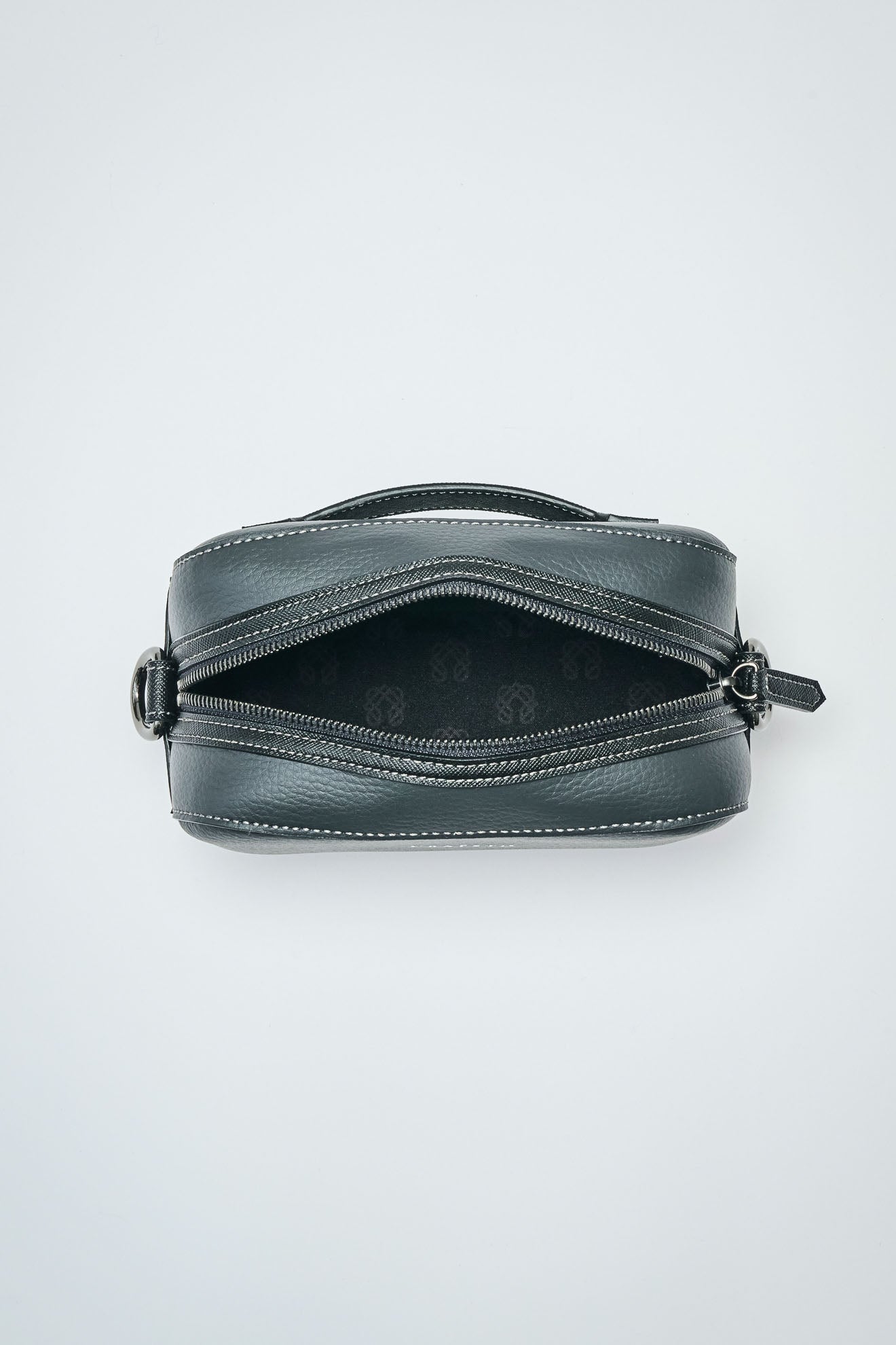 Mushroom Leather Travel Pouch