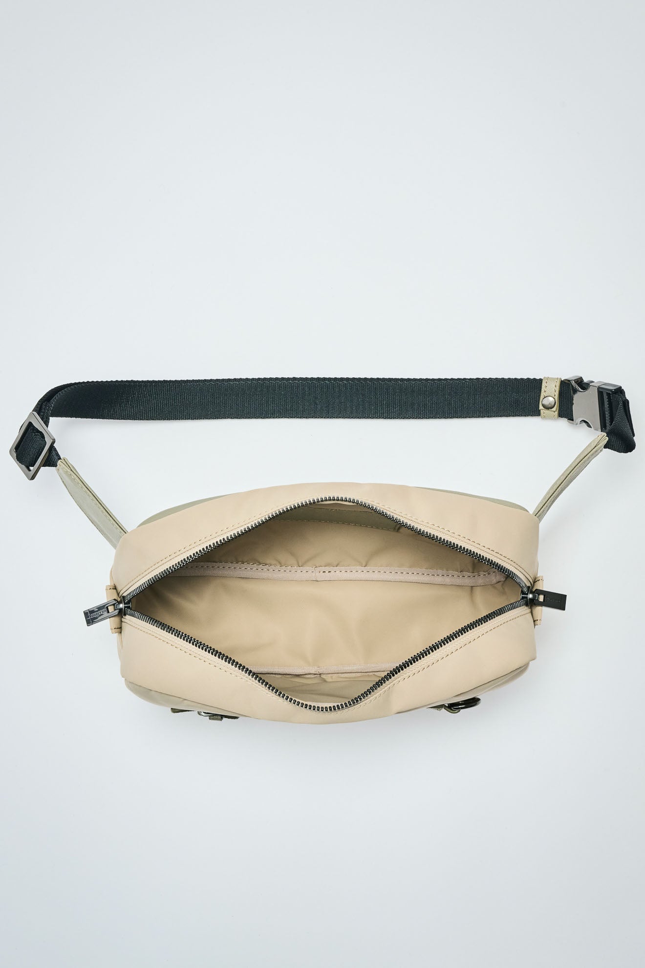 “Oni Veggie” x Mushroom Leather Crossbody Bag