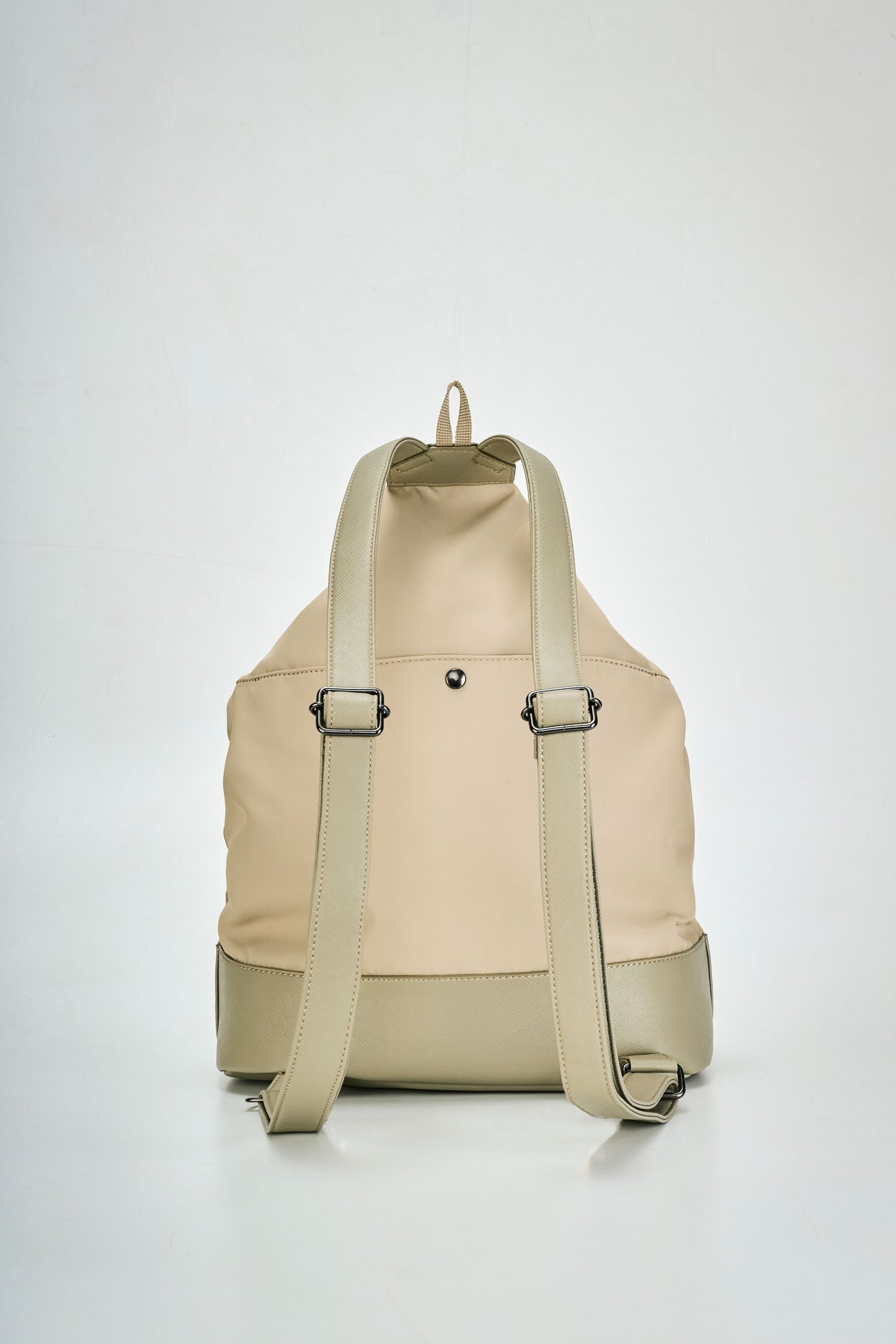 “Oni Veggie” x Mushroom Leather Daypack