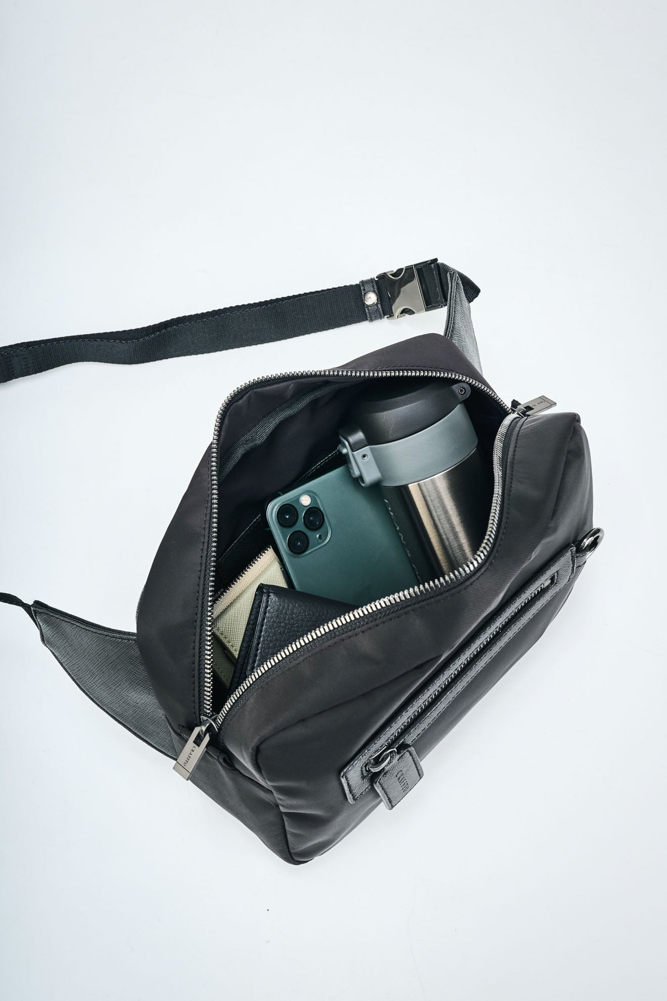 “Oni Veggie” x Mushroom Leather Crossbody Bag