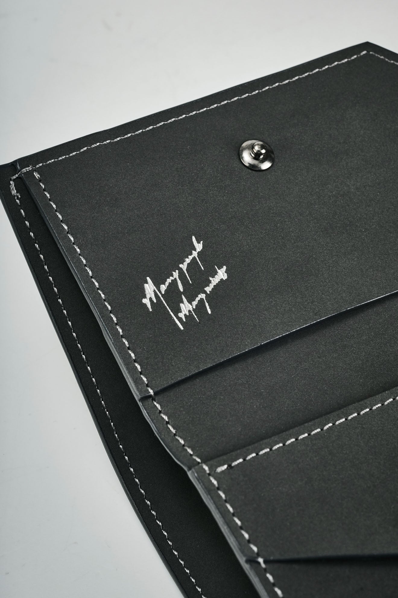 Corn Leather Graphic Trifold Wallet