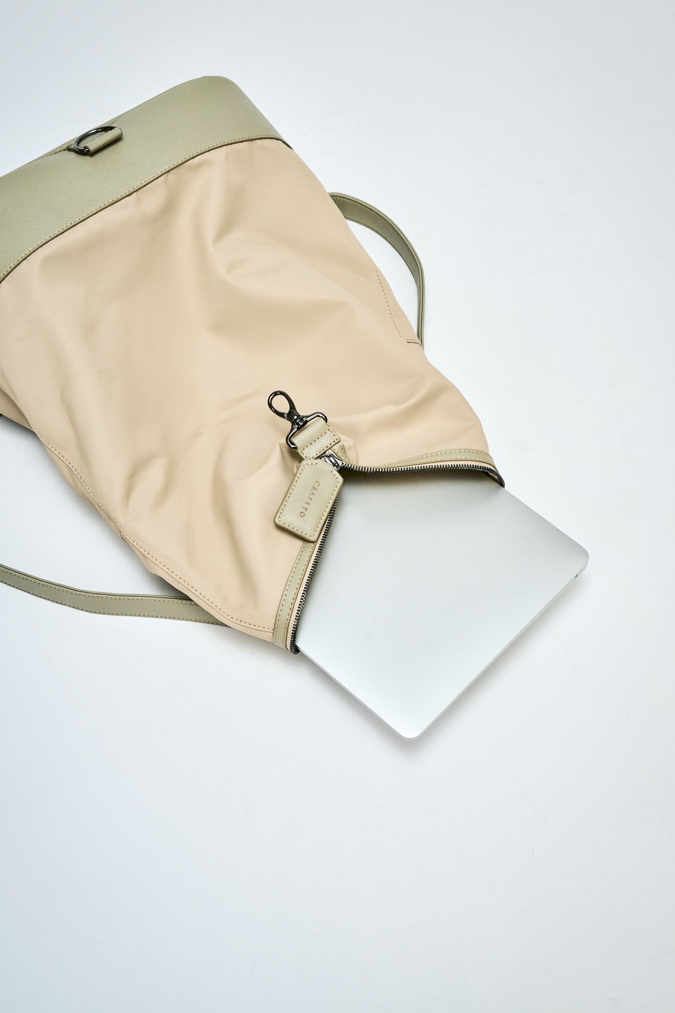 “Oni Veggie” x Mushroom Leather Daypack