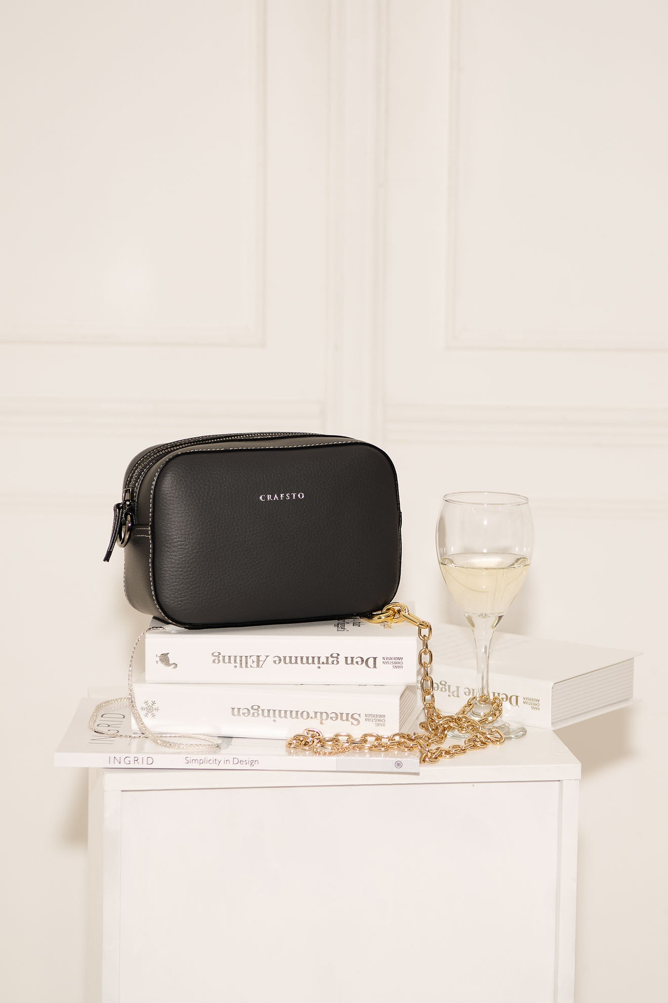 Mushroom Leather Travel Pouch
