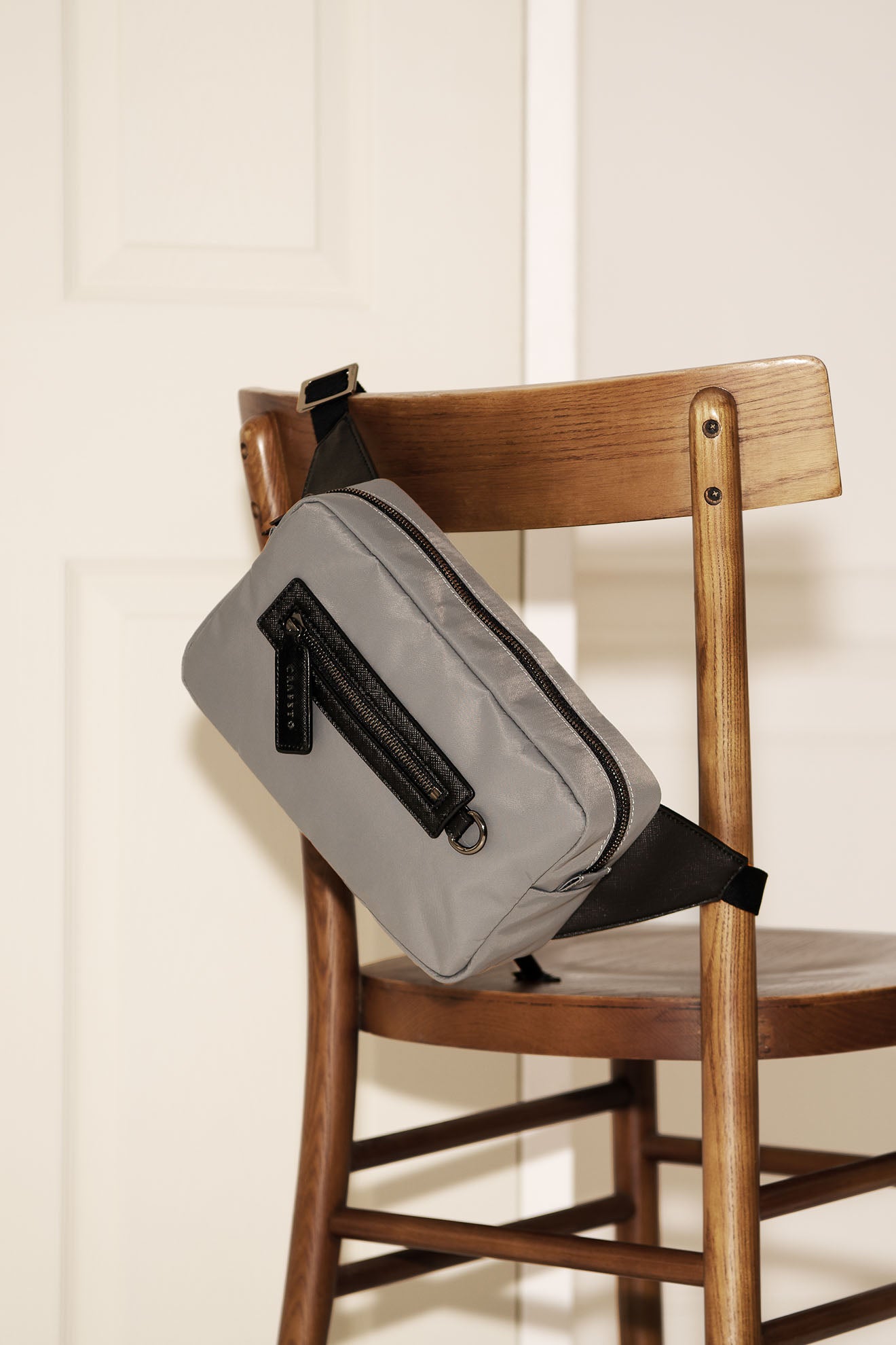 “Oni Veggie” x Mushroom Leather Crossbody Bag
