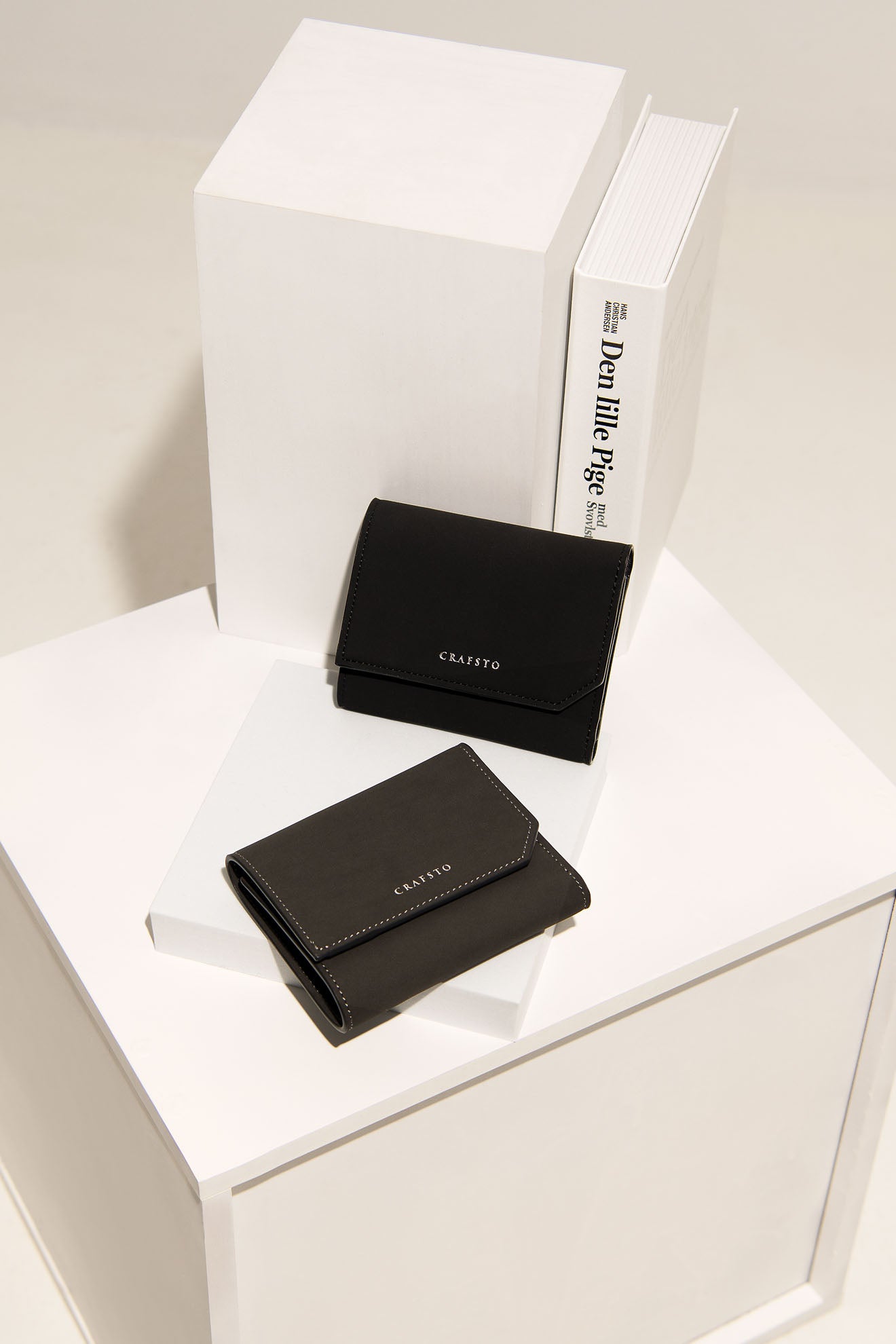 Corn Leather Graphic Trifold Wallet